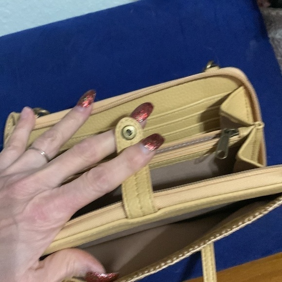 Beautiful wristlet clutch or Crossbody bag - Picture 6 of 6